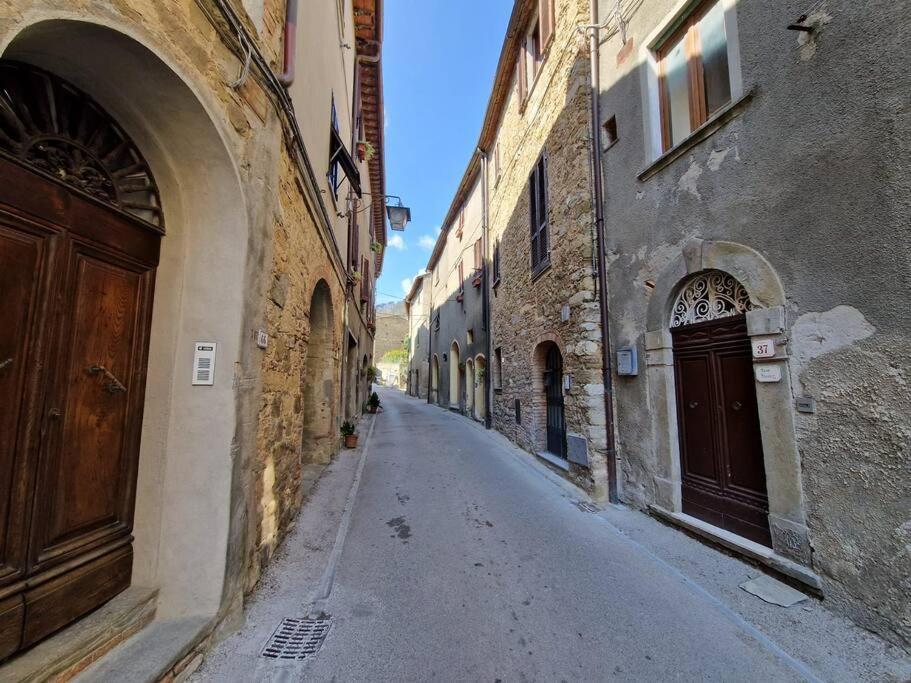 Casa Elena In Chianni Villa Exterior photo